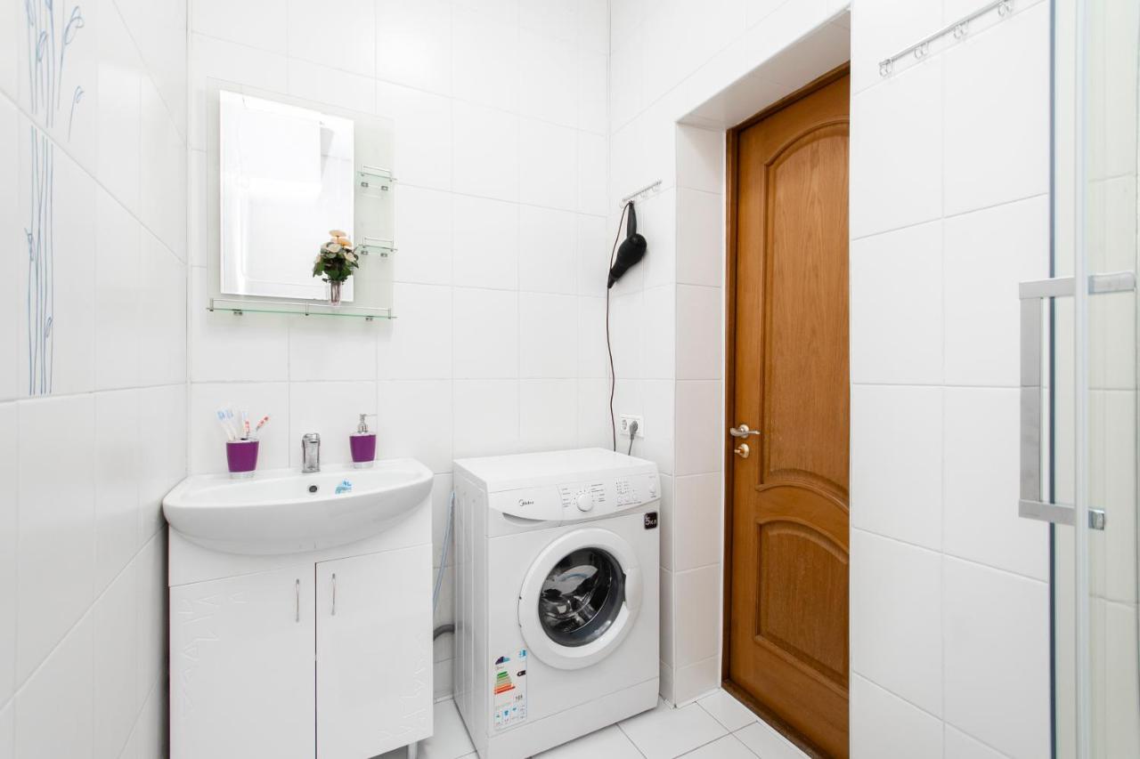 Comfortable Apartment In The Golden Square. 阿拉木图 外观 照片