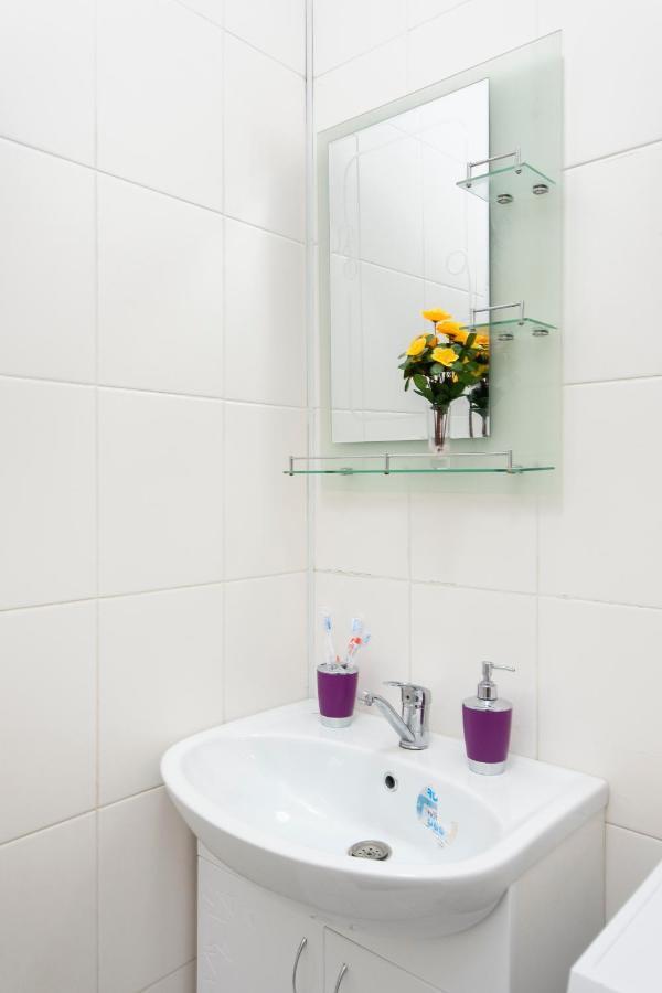 Comfortable Apartment In The Golden Square. 阿拉木图 外观 照片